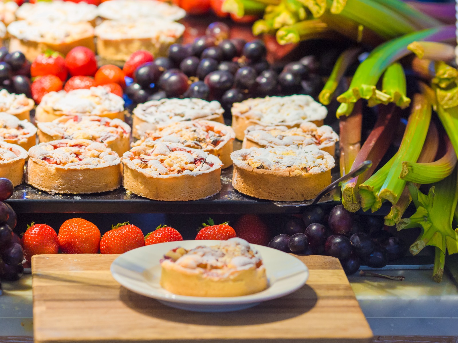 Retail Food Lighting (RFL) – The Art and Science of Lighting in Food Retail